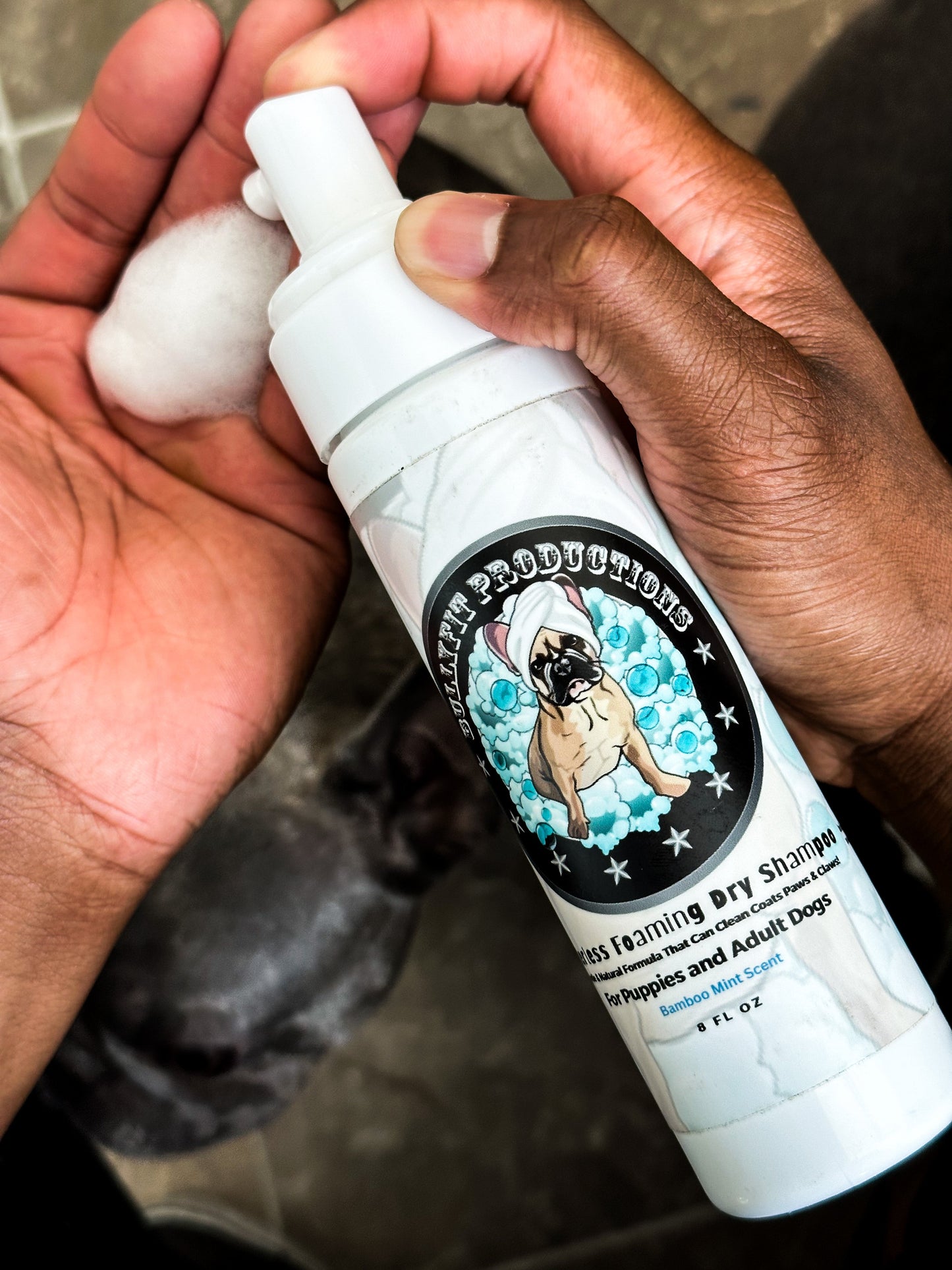 BullyFIT Waterless Foaming Dry Shampoo 8oz Bamboo Mint Scent| Safe for puppies | No Rinse Required| Safely Clean K9s Face & Behind Ears|Eco Friendly | Vet Approved| Cruelty Free| Tear Free